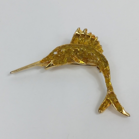 Vintage Gold Tone Swordfish Sail Fish Pin Brooch Yellow Stone - Picture 1 of 7